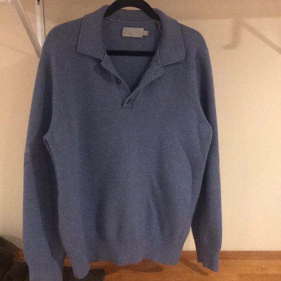 Sweater - Picture 1 of 2